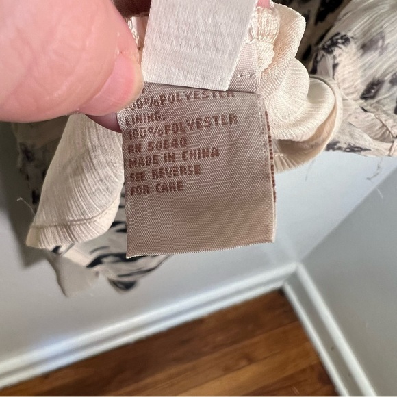 Jonathan Martin Button Down Blouse Beige Animal Print Floral 2X - Picture 12 of 13